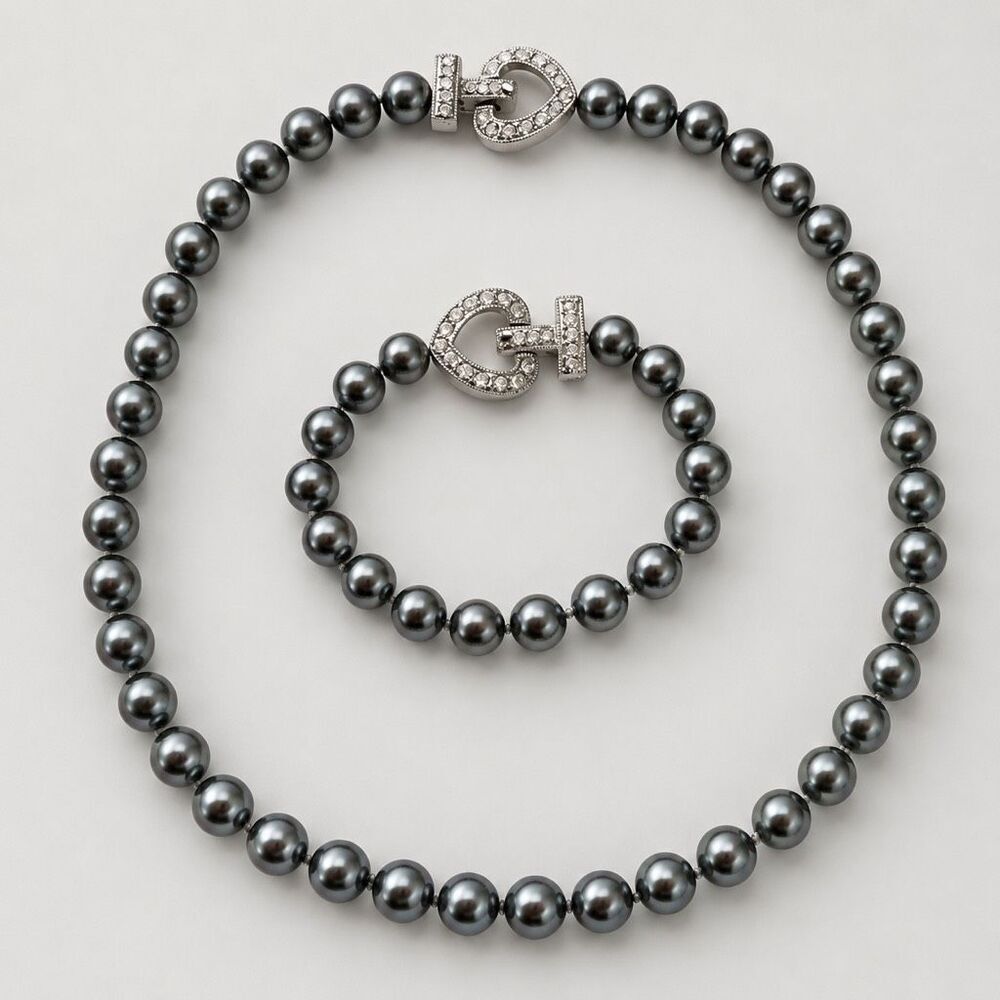 Bloomingdale’s Metallic Glass Pearl Necklace & Bracelet Set
